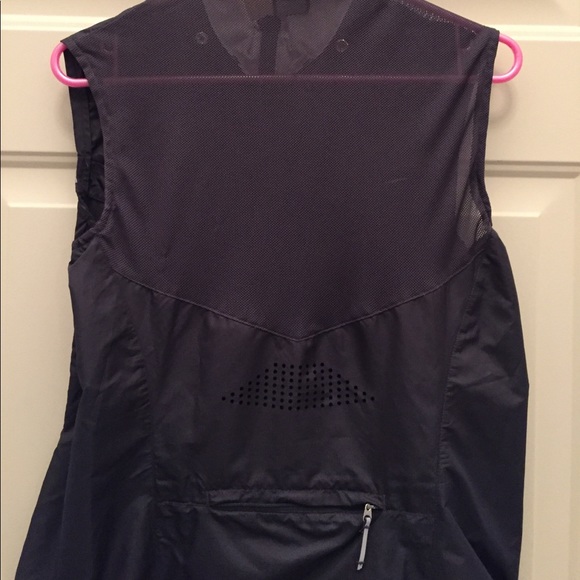 Nike Running or Biking Jacket/Vest Combo - Black - Picture 6 of 9